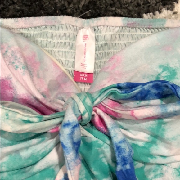 Strapless - Picture 2 of 2